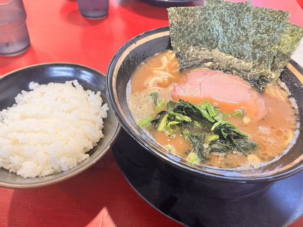「ラーメン、ライス」@家系ラーメン 熊田家の写真