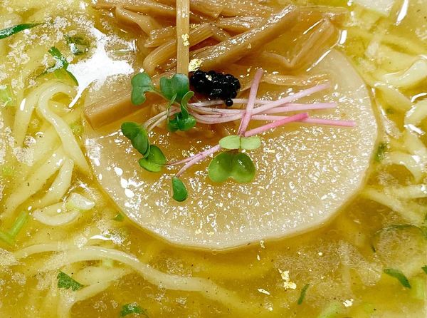 「昆布と秋刀魚節の塩らー麺 1200円」@昆布の塩らー麺専門店 MANNISH 東日本橋店の写真