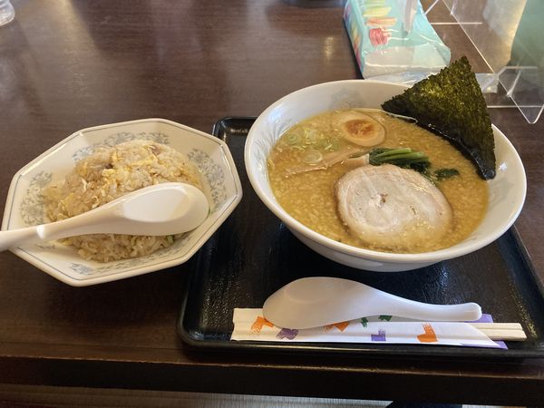 「こってり醤油ラーメン」@激旨らーめん じぇんとる麺の写真