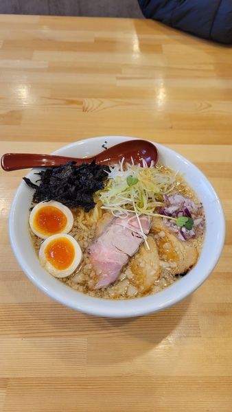 「特製背脂煮干し」@背脂中華そば くろ澤 越谷店の写真