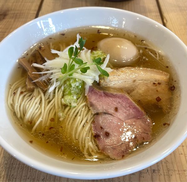 「潮ソバ　味玉」@The Noodles & Saloon Kiriyaの写真