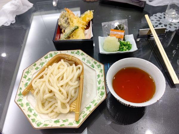 「冷たいうどん天婦羅添え(バイキング＋デザート)2,000円」@ブラッスリーローリエの写真