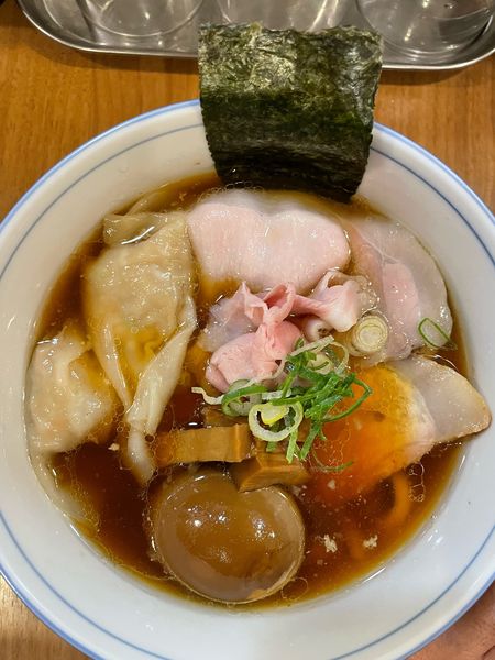 「特製醤油ラーメン」@MENクライの写真