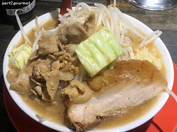 「トントンらーめん 「ニンニク」(980円)」@麺と飯 トンじろの写真