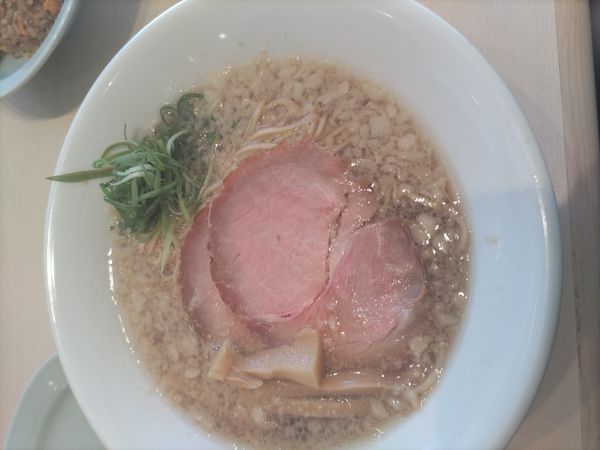 「背脂醤油ラーメン」@らぁ麺 はやし田 松戸主水店の写真
