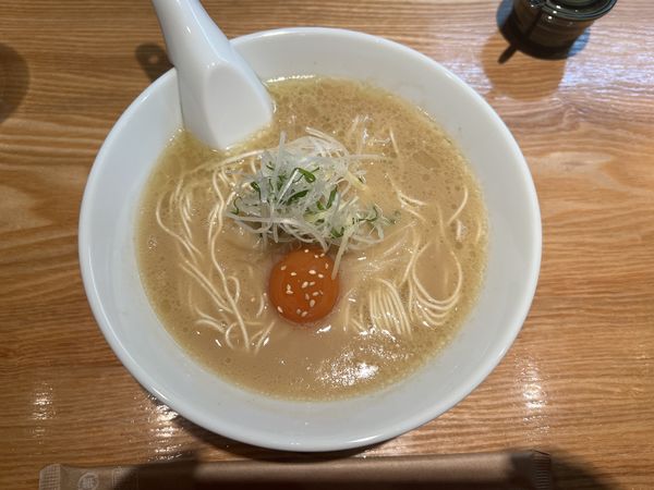 「らーめん(梅) 900円」@山田の鰻の写真