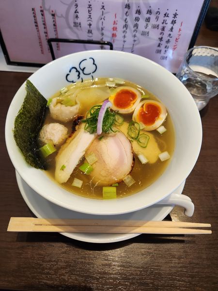 「特製塩ラーメン」@鶏喰～TRICK～の写真