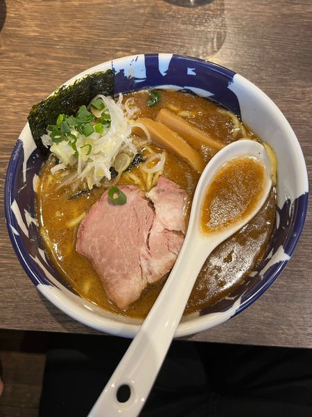 「節骨濃厚たいぞうらーめん」@節骨麺たいぞう 葛西店の写真