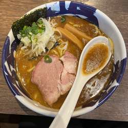 節骨濃厚たいぞうらーめん
