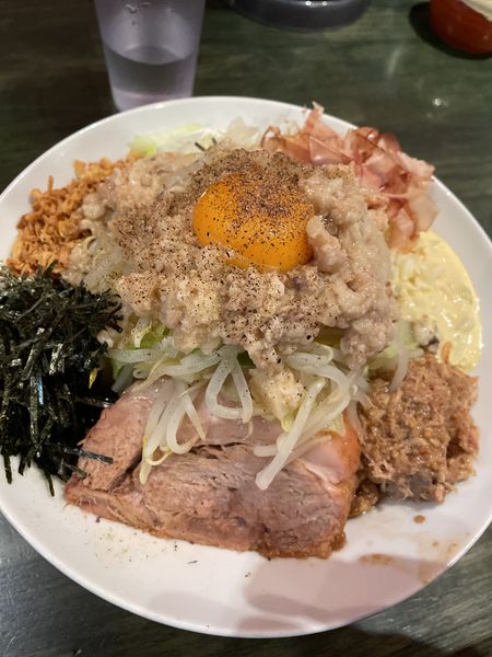 「汁なしまぜそば」@らーめん 豚島の写真