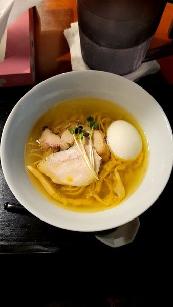 「淡麗 鶏そば (塩)」@鶏ポタラーメン 鶏鬼の写真