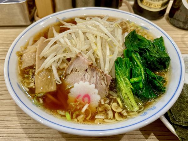 「サッポロ赤星＋キリンラガー他→らーめん 板海苔 青菜 もやし」@らーめん 高尾の写真