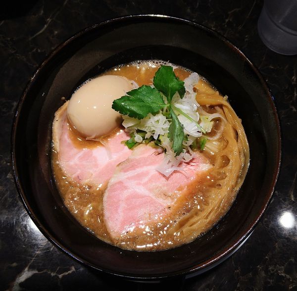 「鶏そば＋半熟味付玉子」@ラーメン 奏の写真