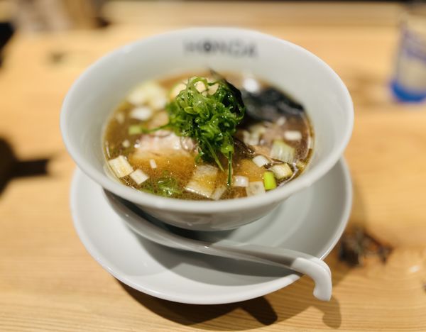 「醤油らぁめん（並￥1000）＋味玉（￥150）」@本田麺業 神田西口駅前店の写真