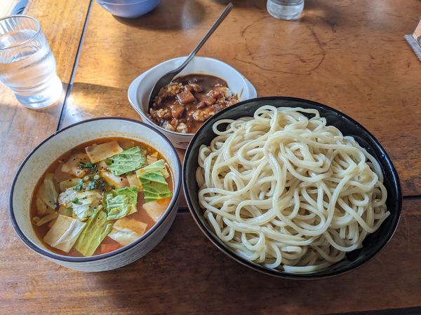 「洋風つけめん(大盛り)+ランチカレー」@ラーメン工房 幸福亭の写真