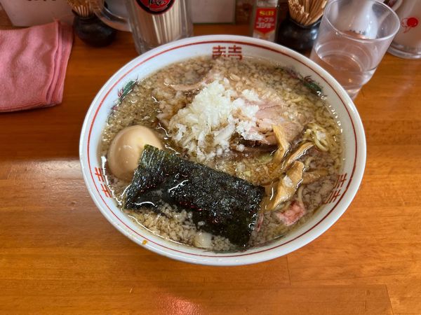 「中華そば大盛り特製トッピング」@中華そば 亜雄の写真