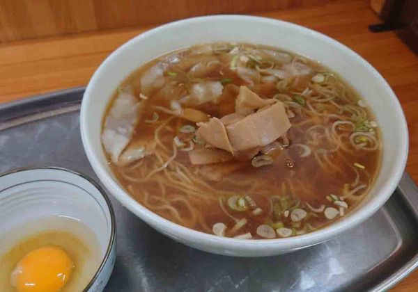 「かけ中華麺（1.5玉）＋玉子」@川越大勝軒の写真