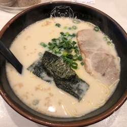 博多ラーメン＋替玉
