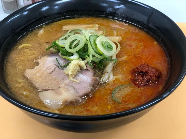 「辛味噌ラーメン　@1100」@らぁめん おはなの写真