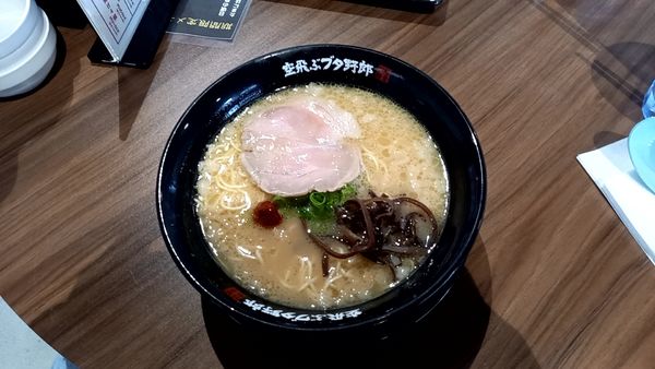 「出雲醬油とんこつ」@空飛ぶブタ野郎の写真