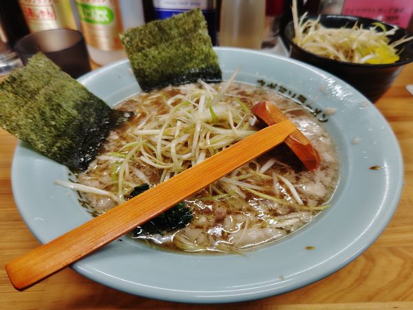 「ネギコテラーメン９５０円＆ネギ丼３３０円」@ラーメンショップ 椿 松伏店の写真