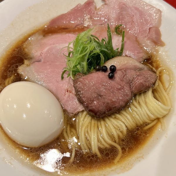 「鴨とカシスの味玉醤油RaMen」@RaMen TOMO TOKYOの写真