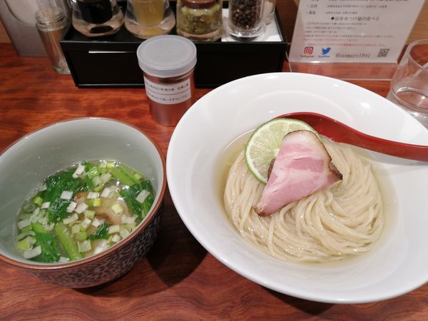 「鶏と魚介の昆布水つけ麺　　1100円」@三馬路 東京店の写真