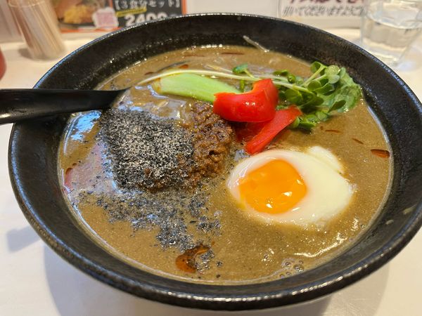 「黒ごまカレー担々麺」@CURRY&BAR 2531の写真