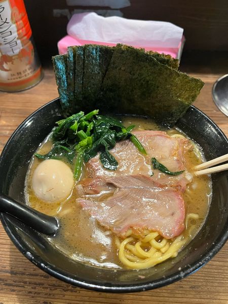 「チャーシューメン(950)+味玉(100)＋のり」@家系ラーメン クックらの写真