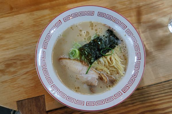 「豚しおらーめん」@まんねん 梅田本店の写真