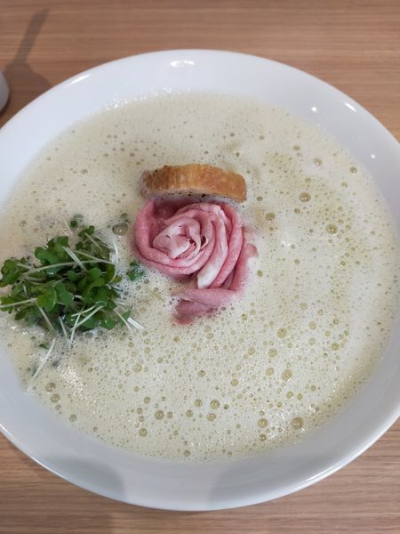 「あさりカルボ」@La Maison du Ramen ビスクの写真