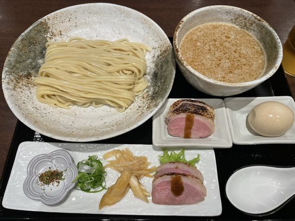 「鴨白湯醤油つけ麺」@麺屋 どんくの写真
