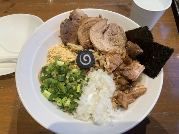 「ドラニボ セレブ盛り」@Dragon Noodle's ドラゴンラーメンの写真