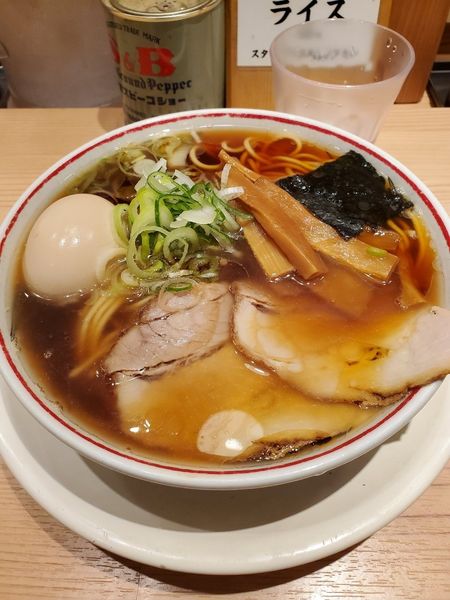 「味玉中華そば」@東京煮干し らーめん 玉 東京駅店の写真