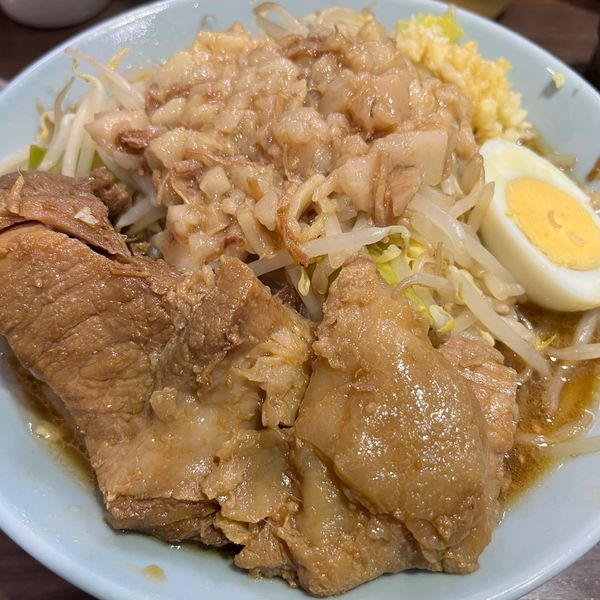 「ラーメン 半分 ブタカスアブラ」@ラーメン富士丸  西早稲田店の写真