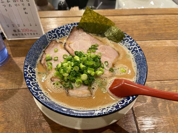 「博多ラーメンみそ (麺カタ)+替え玉」@博多ラーメン 鶴亀堂 天白平針店の写真