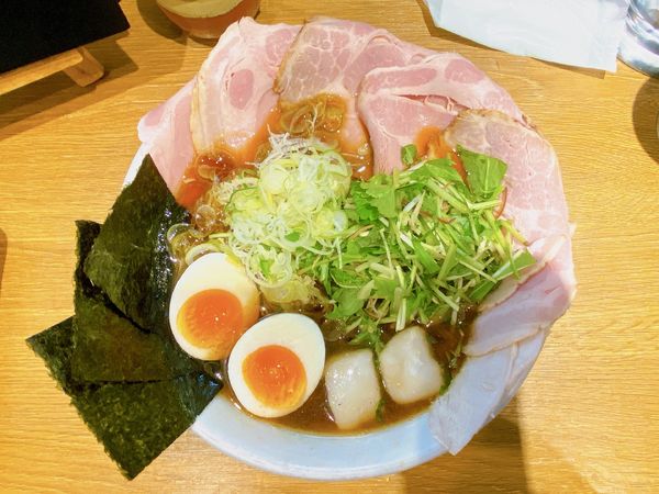 「特製淡麗醤油らーめん:1,100円」@桔梗と空の写真