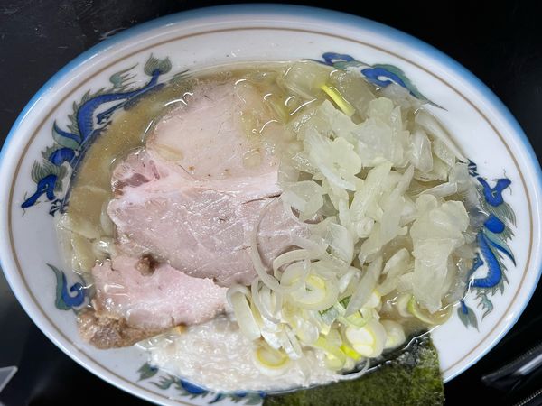 「塩中華そば身入りたまねぎ」@手打ち中華そば 酒田 河原町店の写真