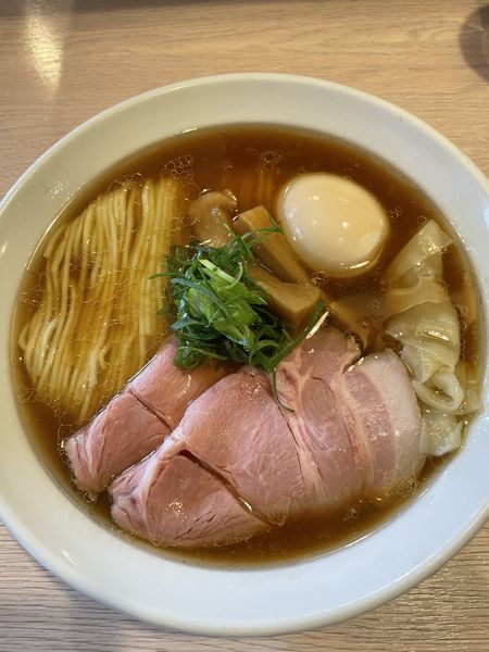 「特製醤油らーめん」@麺笑巧真の写真