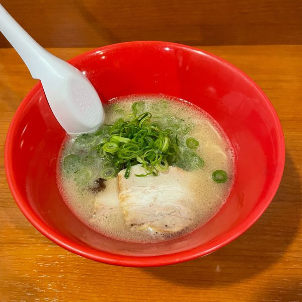 「豚骨ラーメン+替え玉×2  ￥800+￥120」@ラーメン神 元祖本店の写真