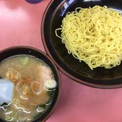 つけ麺(700円)