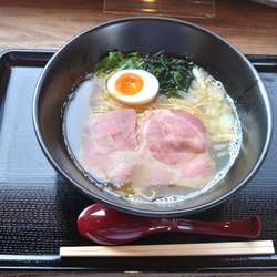 淡麗煮干し中華そば