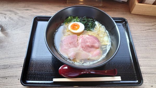 「淡麗煮干し中華そば」@ひとはな亭の写真