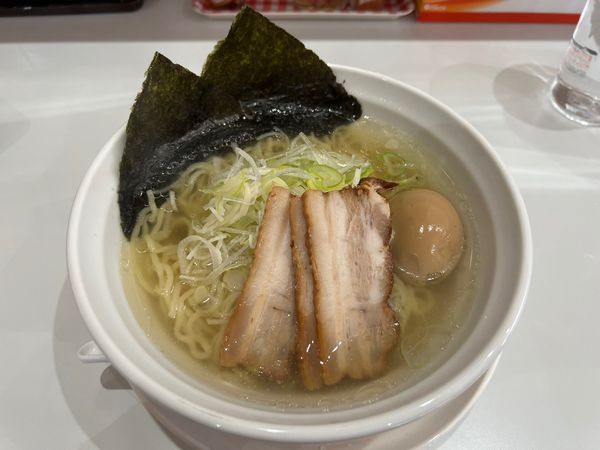 「特製淡麗しおラーメン」@鶏白湯ラーメン 博千の写真