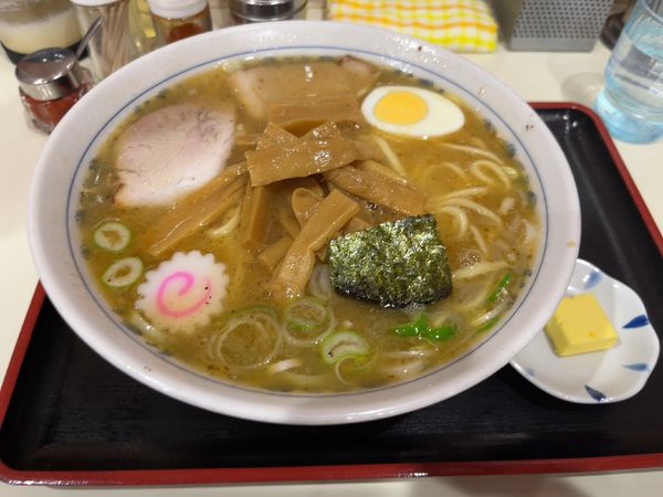 「中華そば（並）しお　バター」@所沢大勝軒の写真