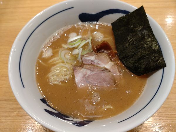 「濃厚中華そば　９８０円」@つじ田 Otemachi One店の写真