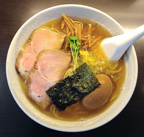 「煮干しらーめん＋味付け玉子」@川喜屋の写真