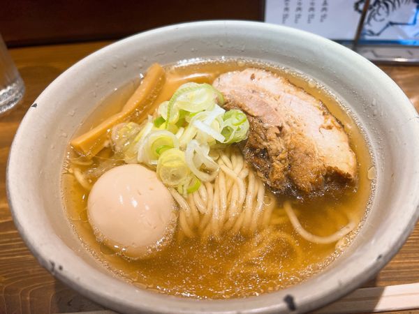 「らーめん Macro」@人類みな麺類 東京本店の写真