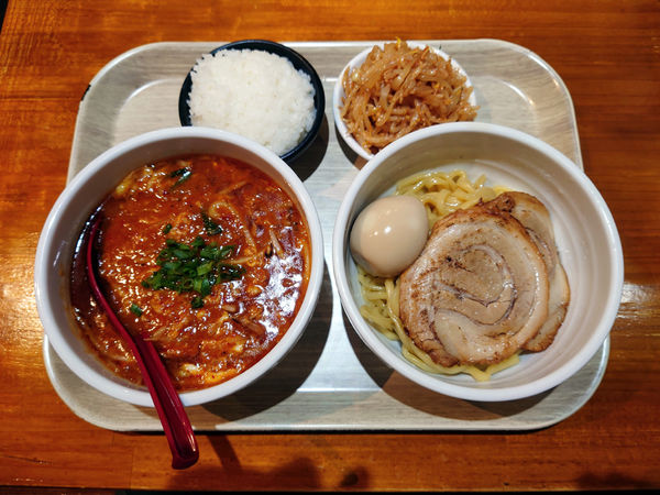 「限定 チゲ味噌つけめん(麺半分→味付玉子)」@らーめん 蓮の写真