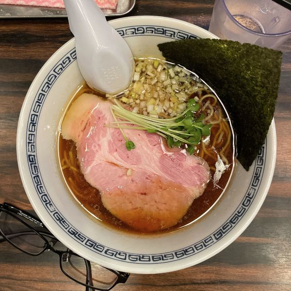 「醤油(細麺)」@稲荷屋の写真